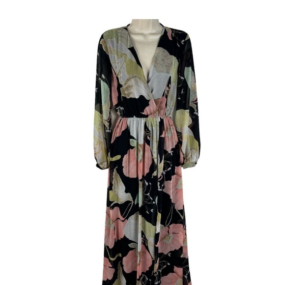 Lulu's Maxi Dress Size medium Black Floral Print Long Sleeves Lined - Picture 3 of 8